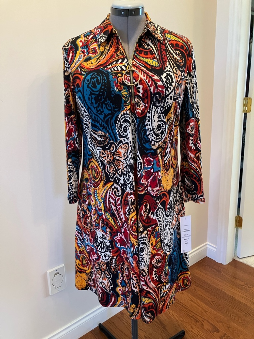MSK dress, long sleeve, bold paisley pattern, long sleeve, zipper neck, NWT, L